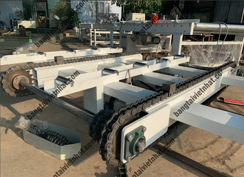 băng tải xích pallet 1